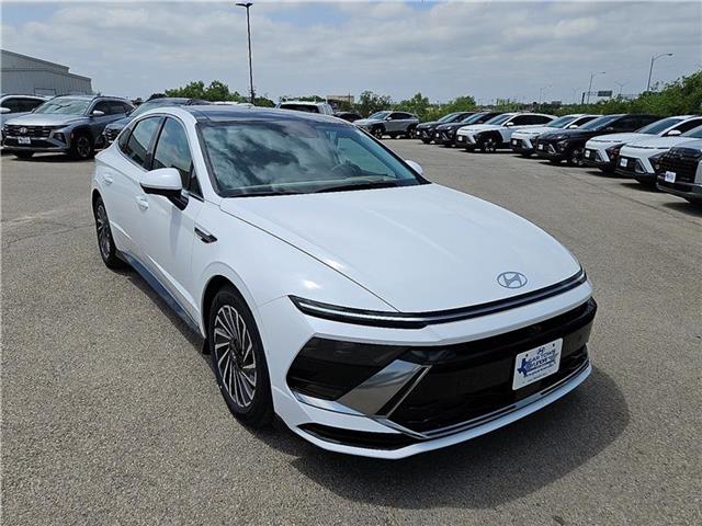 new 2025 Hyundai Sonata Hybrid car