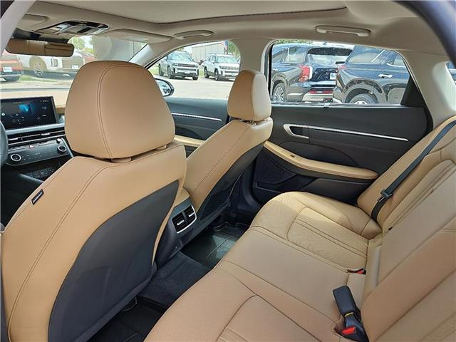 new 2025 Hyundai Sonata Hybrid car