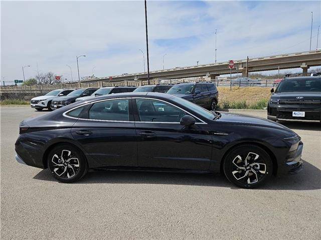 new 2025 Hyundai Sonata car