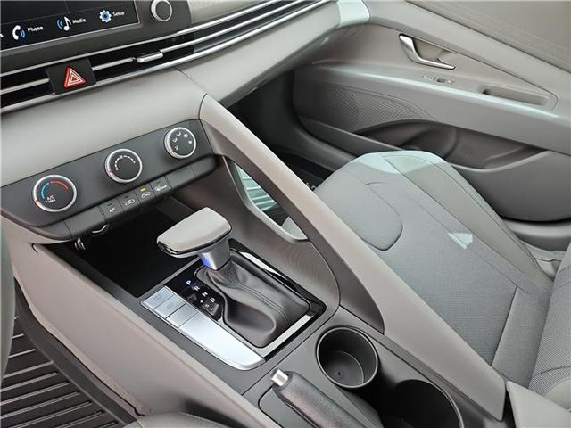 new 2025 Hyundai Elantra car