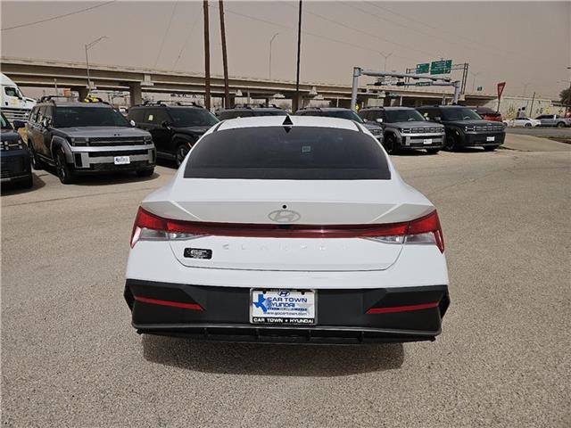 new 2025 Hyundai Elantra car
