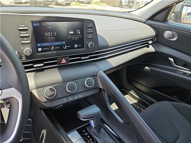 new 2025 Hyundai Elantra car