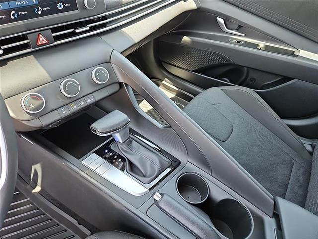 new 2025 Hyundai Elantra car