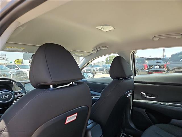 new 2025 Hyundai Elantra car
