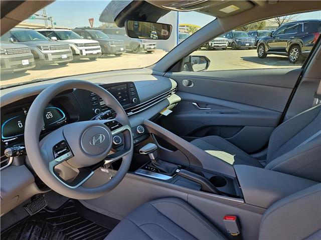 new 2025 Hyundai Elantra car