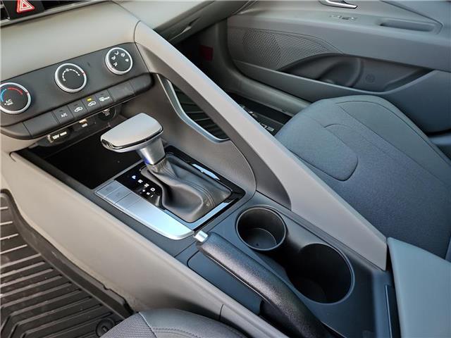 new 2025 Hyundai Elantra car