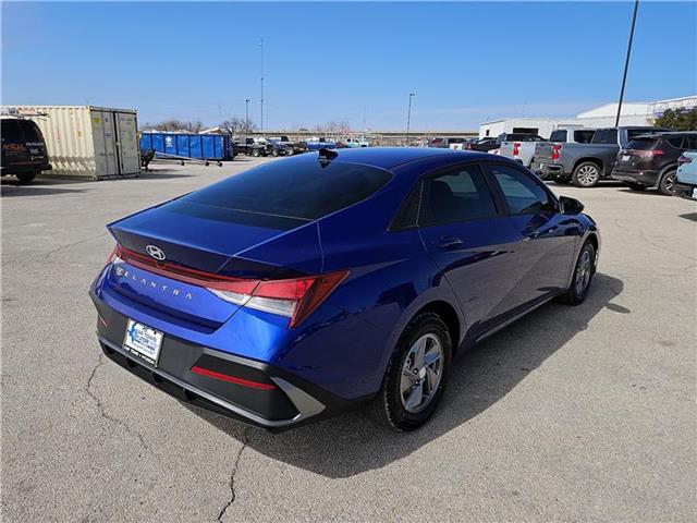 new 2025 Hyundai Elantra car
