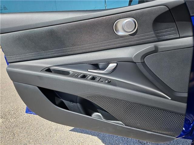new 2025 Hyundai Elantra car