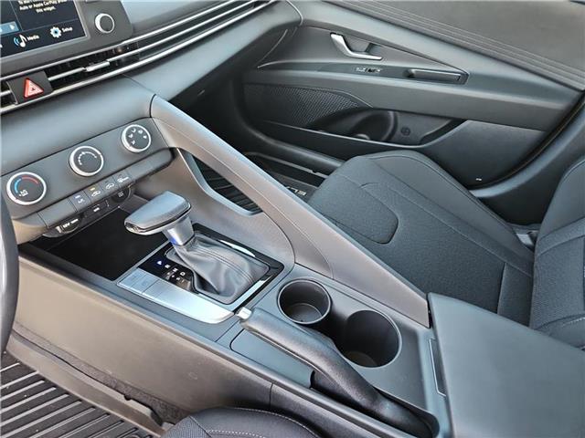 new 2025 Hyundai Elantra car