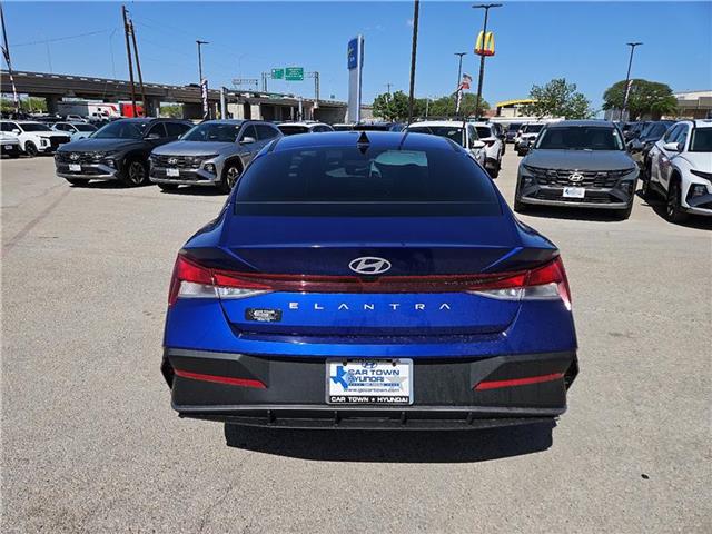 new 2025 Hyundai Elantra car