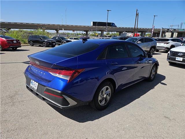 new 2025 Hyundai Elantra car