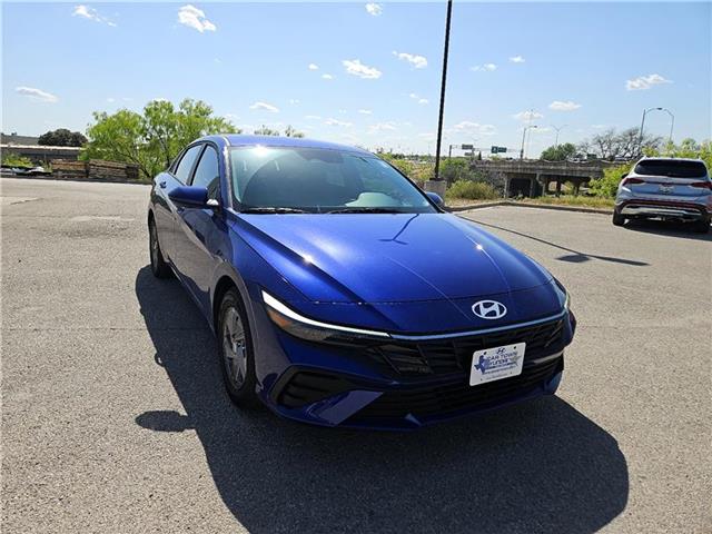 new 2025 Hyundai Elantra car