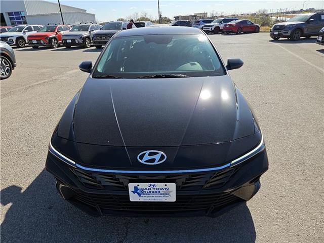 new 2025 Hyundai Elantra car