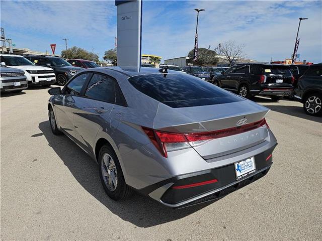 new 2025 Hyundai Elantra car