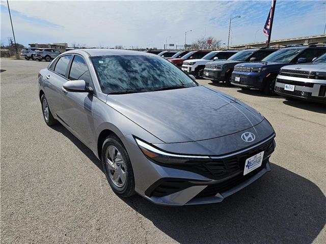 new 2025 Hyundai Elantra car
