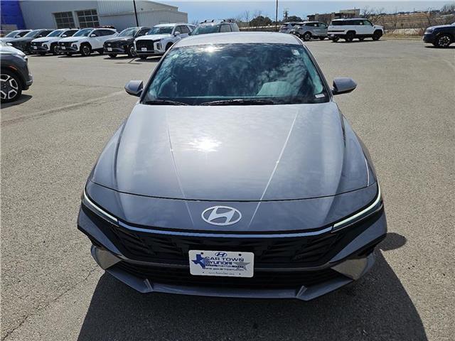 new 2025 Hyundai Elantra car