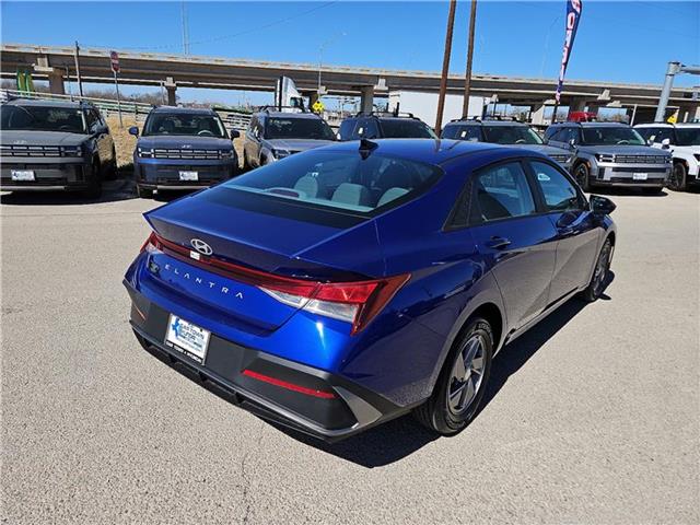 new 2025 Hyundai Elantra car