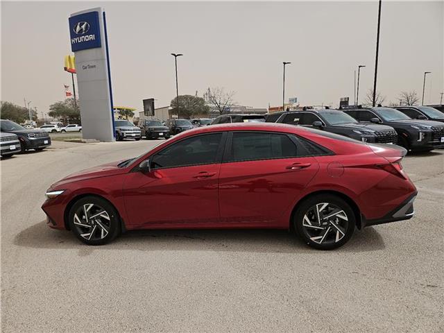 new 2025 Hyundai Elantra car
