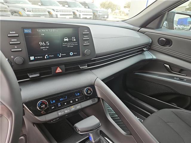 new 2025 Hyundai Elantra car