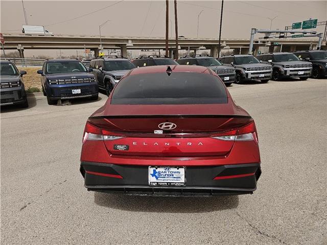 new 2025 Hyundai Elantra car