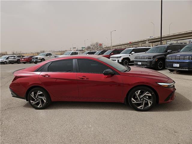 new 2025 Hyundai Elantra car