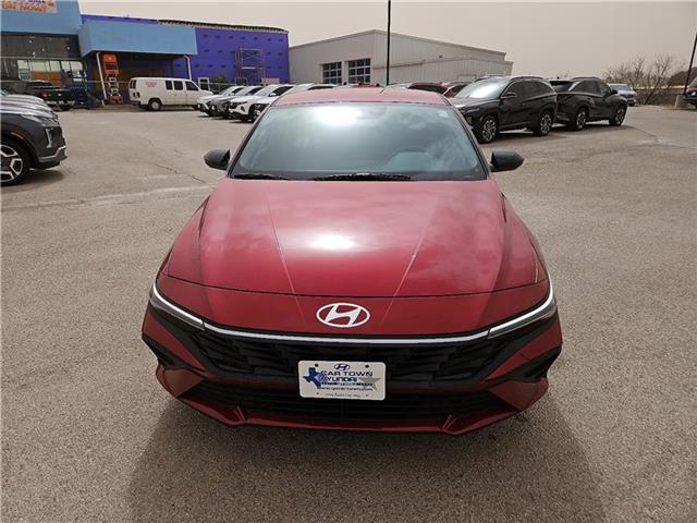 new 2025 Hyundai Elantra car