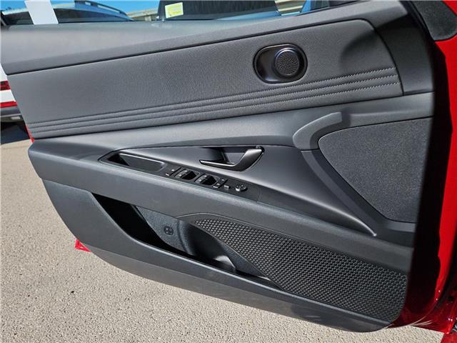 new 2025 Hyundai Elantra car