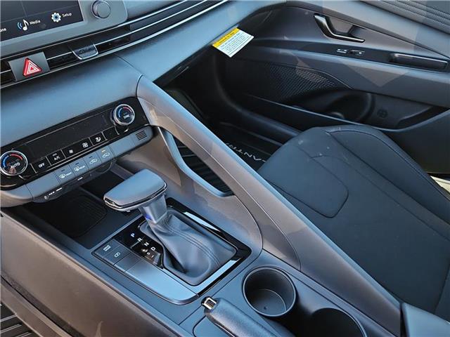 new 2025 Hyundai Elantra car