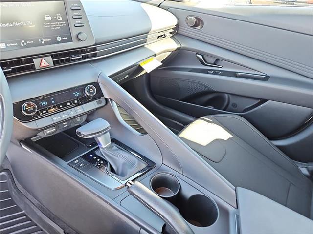 new 2025 Hyundai Elantra car