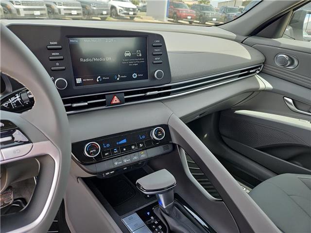 new 2025 Hyundai Elantra car
