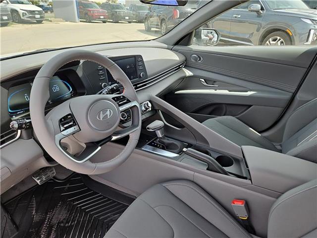 new 2025 Hyundai Elantra car