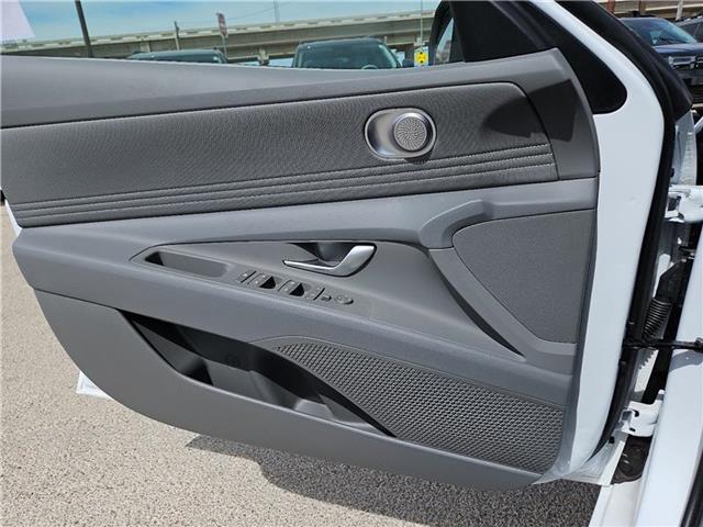 new 2025 Hyundai Elantra car