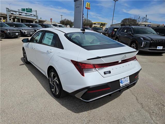 new 2025 Hyundai Elantra car