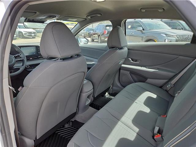 new 2025 Hyundai Elantra car