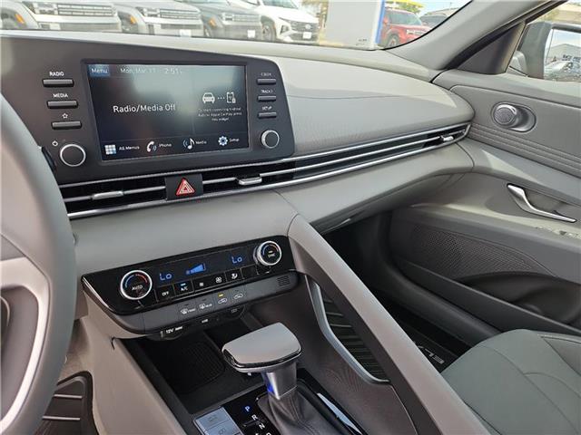 new 2025 Hyundai Elantra car
