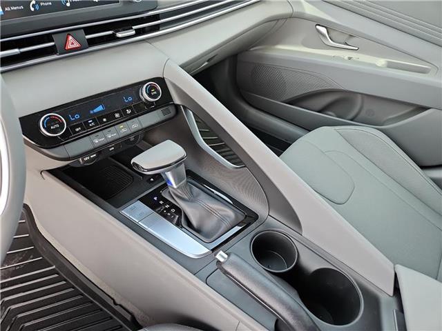 new 2025 Hyundai Elantra car