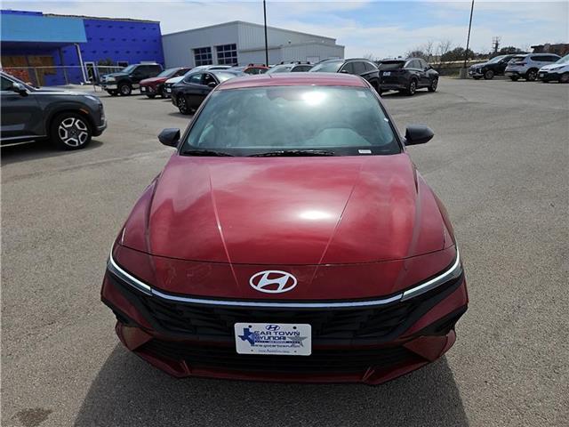 new 2025 Hyundai Elantra car