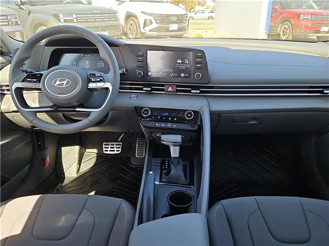 new 2025 Hyundai Elantra car