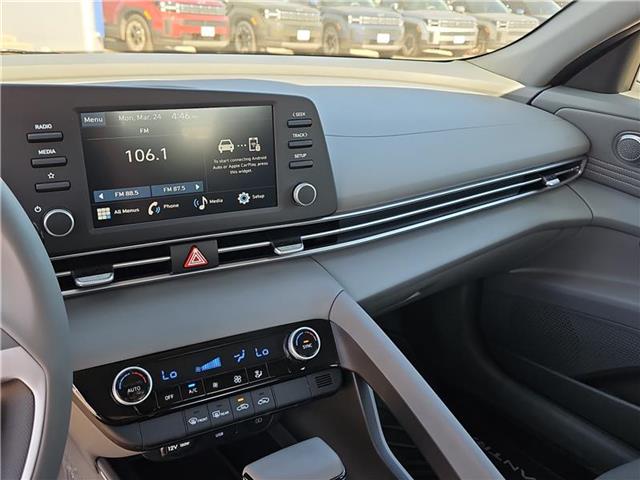 new 2025 Hyundai Elantra car