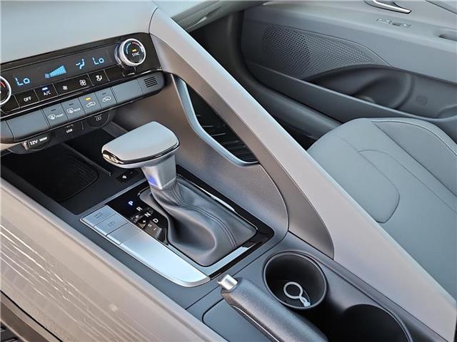 new 2025 Hyundai Elantra car