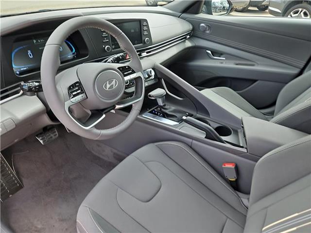 new 2025 Hyundai Elantra car