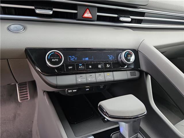 new 2025 Hyundai Elantra car