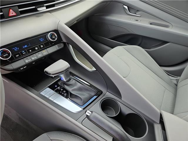 new 2025 Hyundai Elantra car