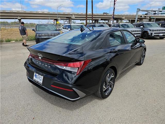new 2025 Hyundai Elantra car