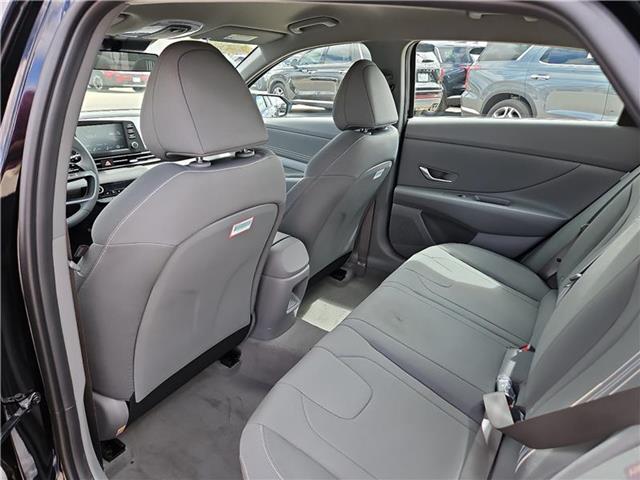 new 2025 Hyundai Elantra car