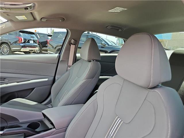 new 2025 Hyundai Elantra car