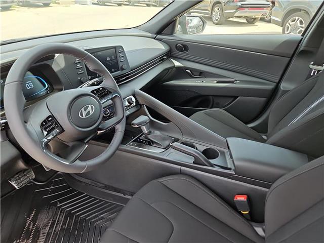new 2025 Hyundai Elantra car