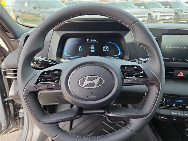 new 2025 Hyundai Elantra car