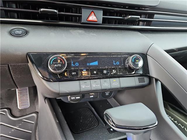 new 2025 Hyundai Elantra car