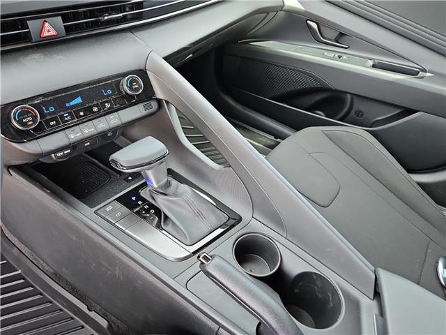new 2025 Hyundai Elantra car